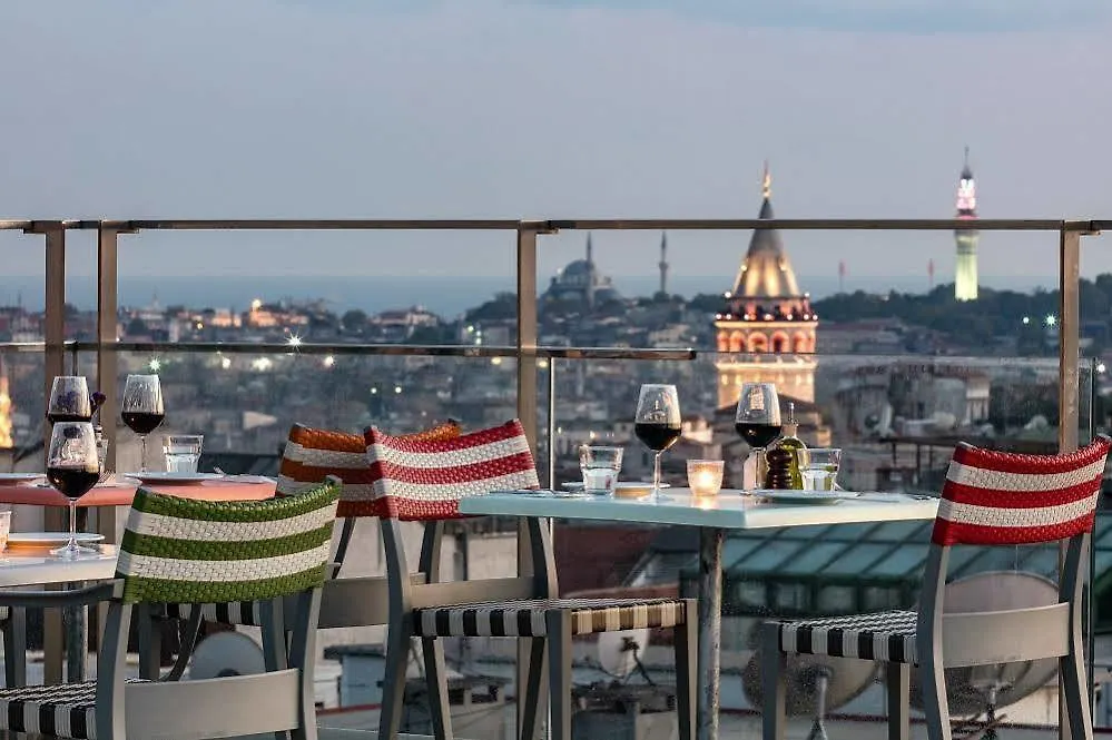 Demiroren Istiklal Palas Istanbul Türkei