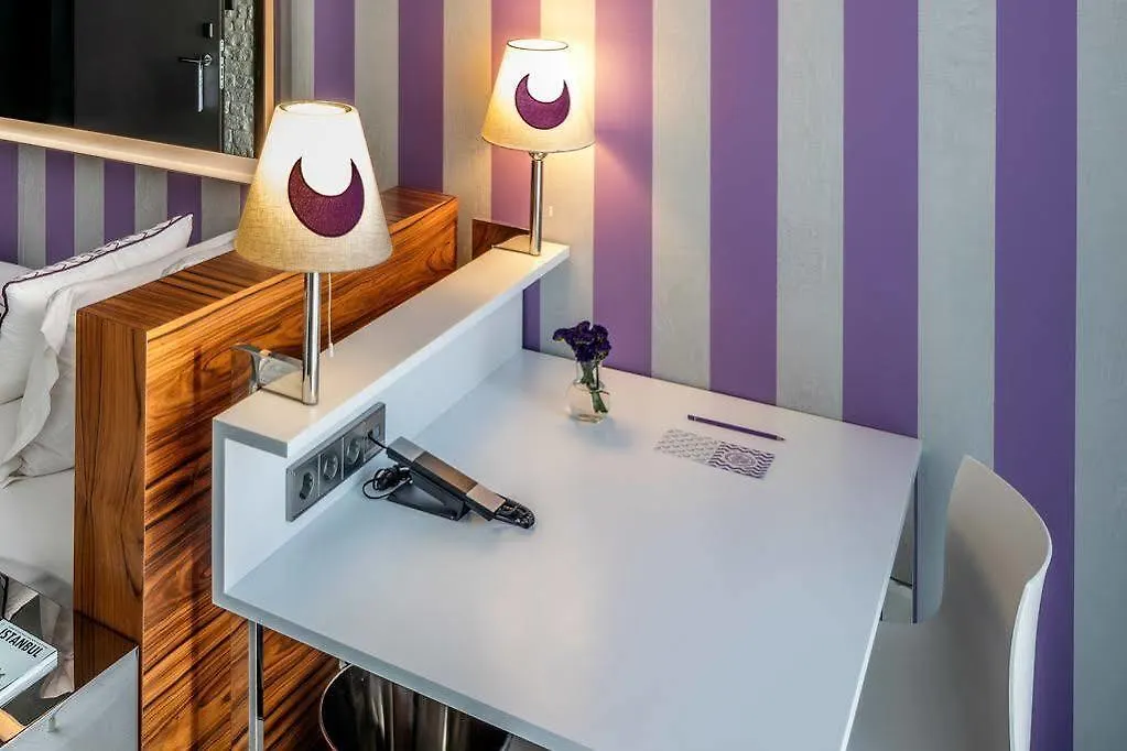 فندق Demiroren Istiklal Palas اسطنبول